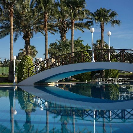 Aloe Hotel Paphos 外观 照片