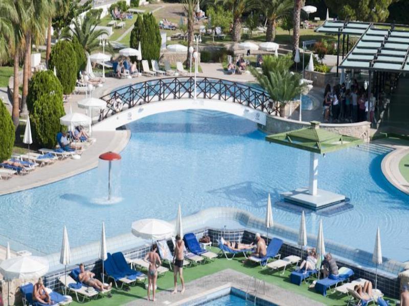 Aloe Hotel Paphos 外观 照片
