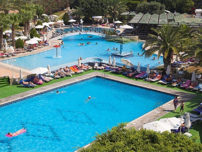 Aloe Hotel Paphos 外观 照片