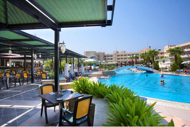 Aloe Hotel Paphos 外观 照片