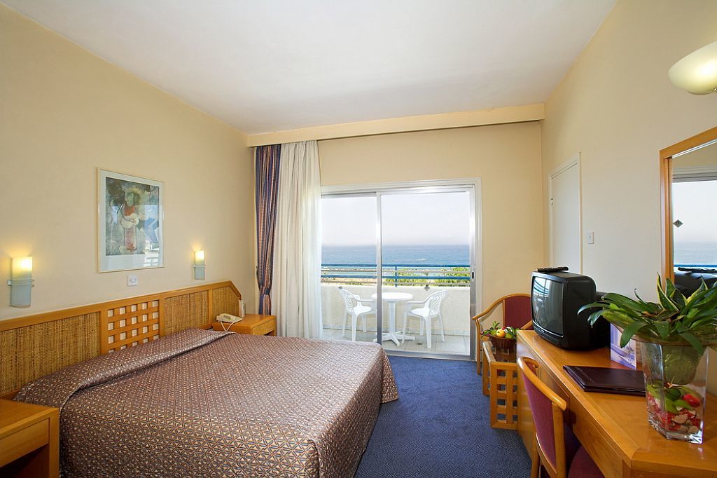 Aloe Hotel Paphos 外观 照片