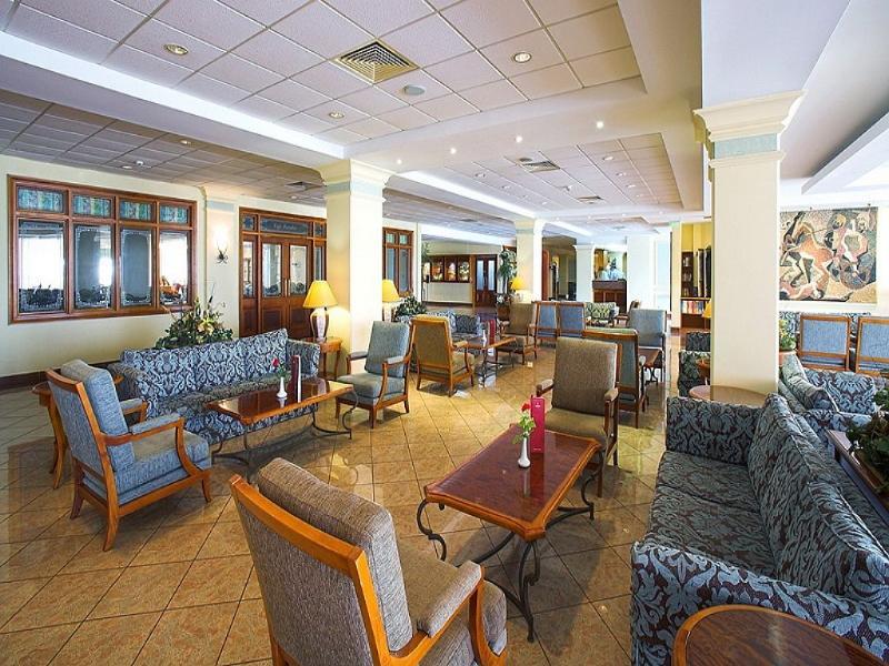 Aloe Hotel Paphos 内观 照片